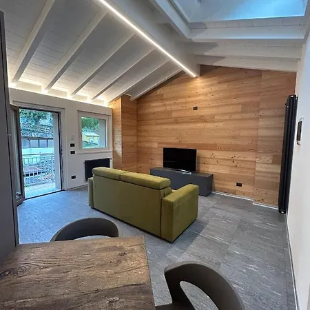 Ca Marinet 1931 - - Sondrio Apartment